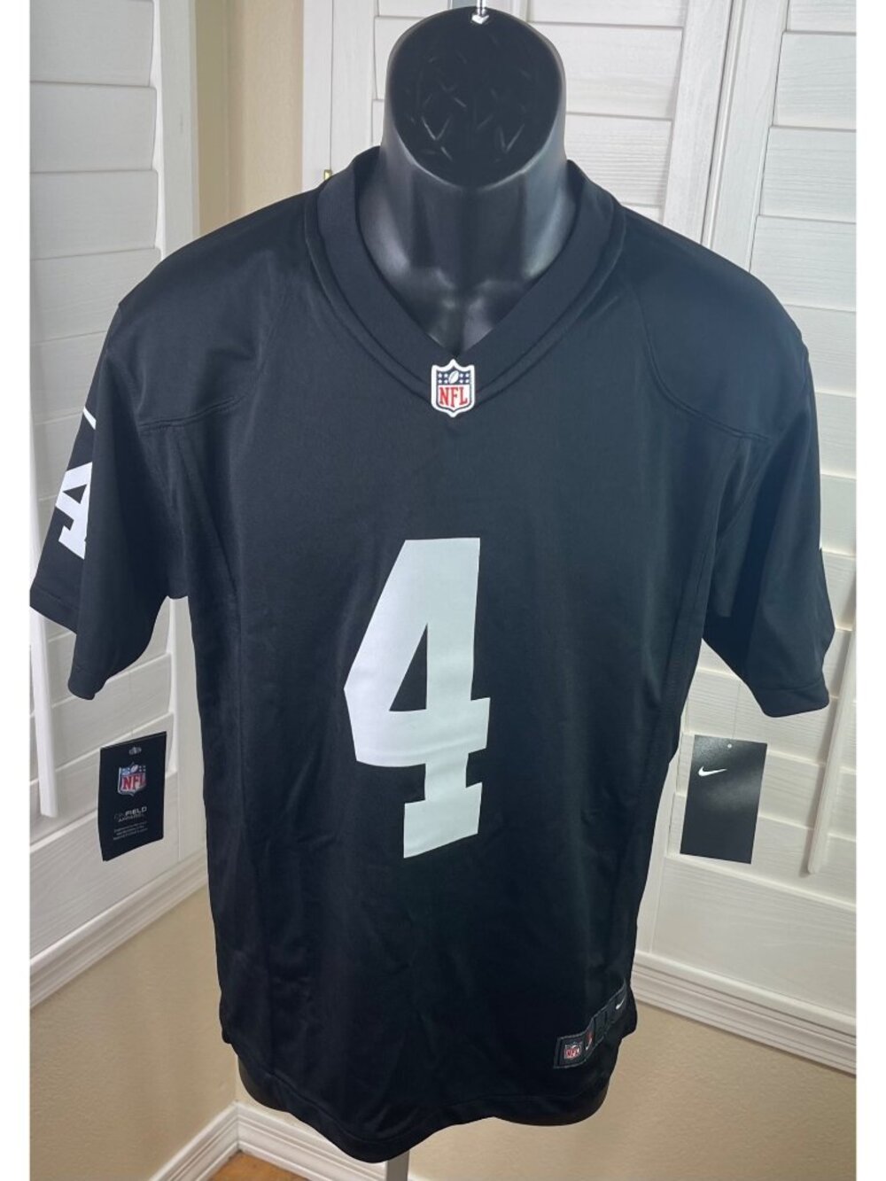 Nike NFL Las Vegas Raiders Derek Carr #4 On-Field Football Jersey, Youth L 14/16